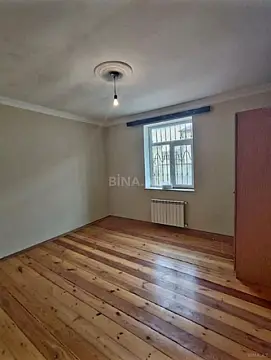 Satılır 4 otaqlı həyət evi 240 m²