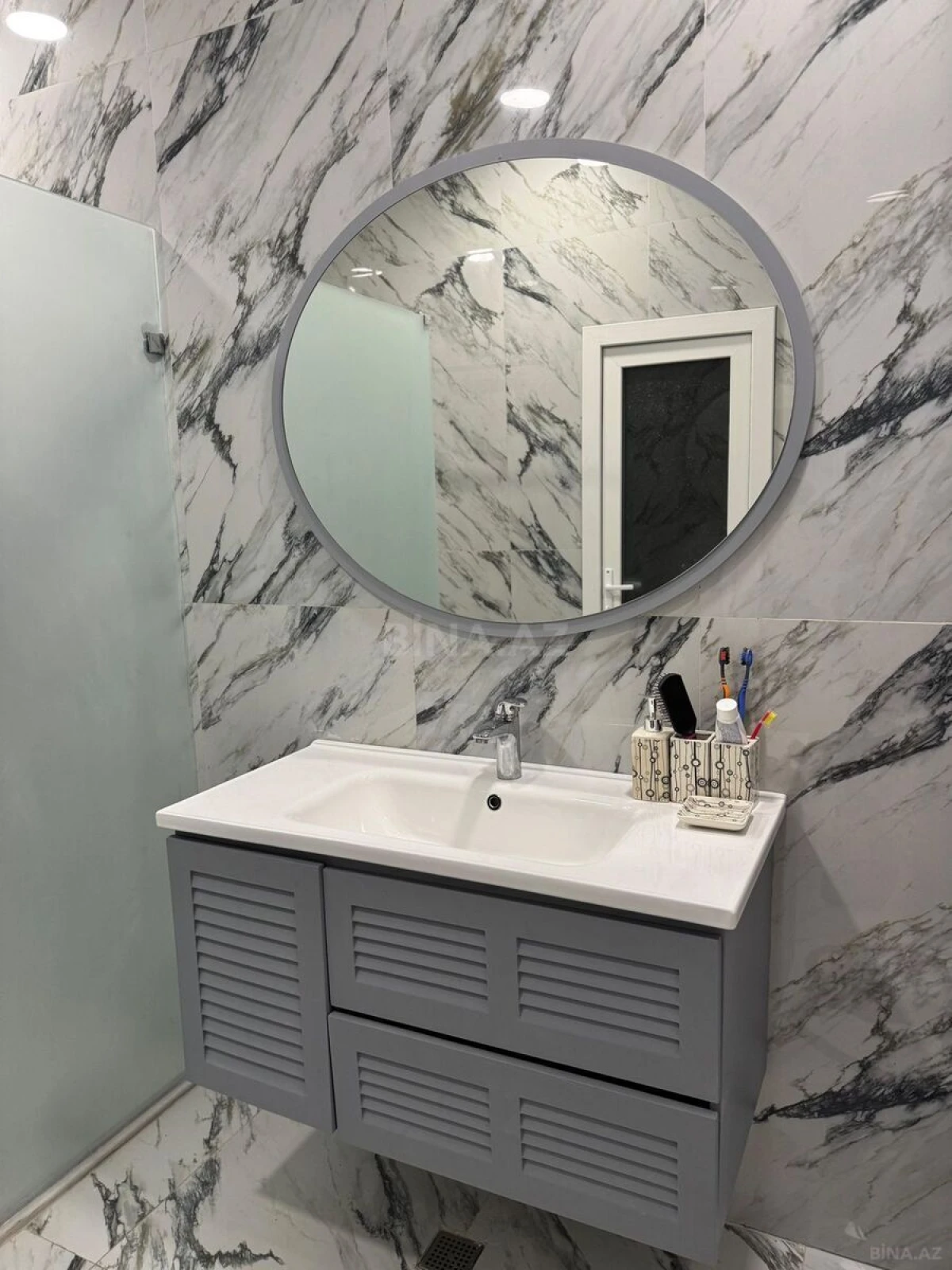 Kirayə verilir 5 otaqlı həyət evi 320 m²