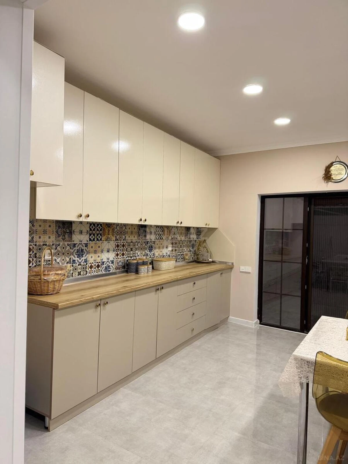 Kirayə verilir 5 otaqlı həyət evi 320 m²