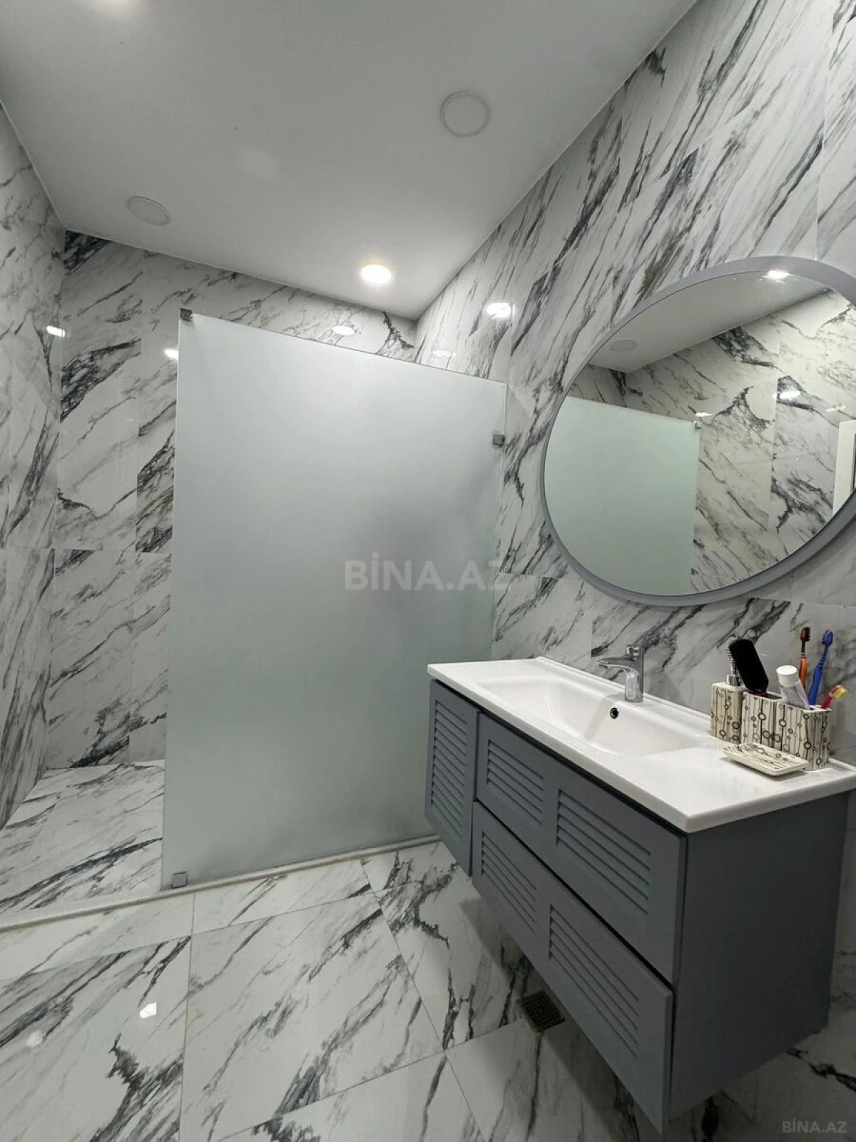 Kirayə verilir 5 otaqlı həyət evi 320 m²