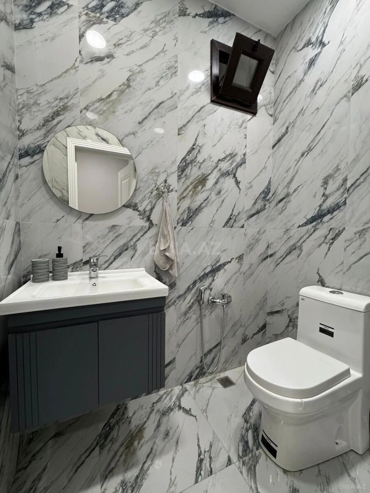 Kirayə verilir 5 otaqlı həyət evi 320 m²