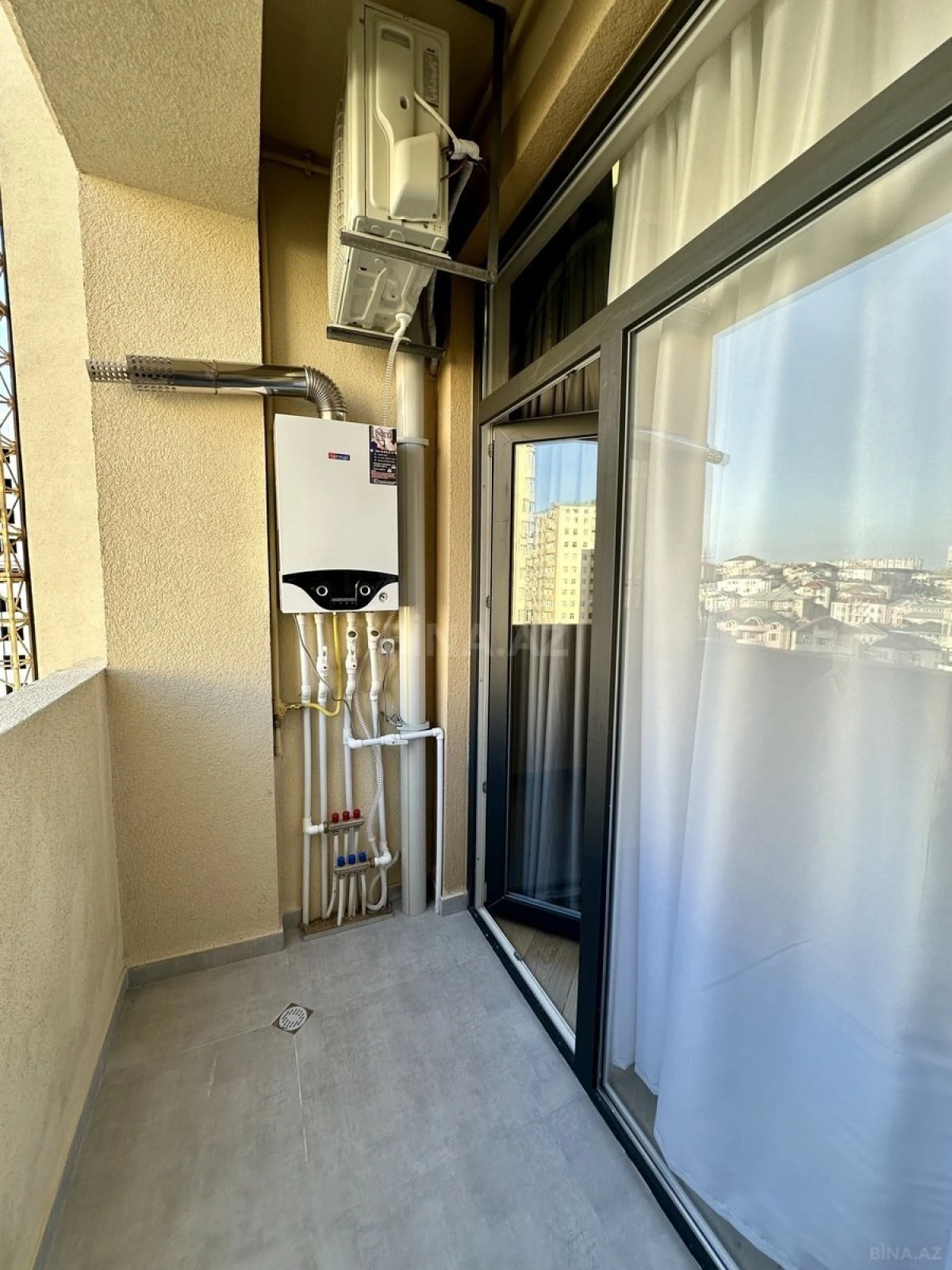 Satılır 2 otaqlı mənzil 55 m²
