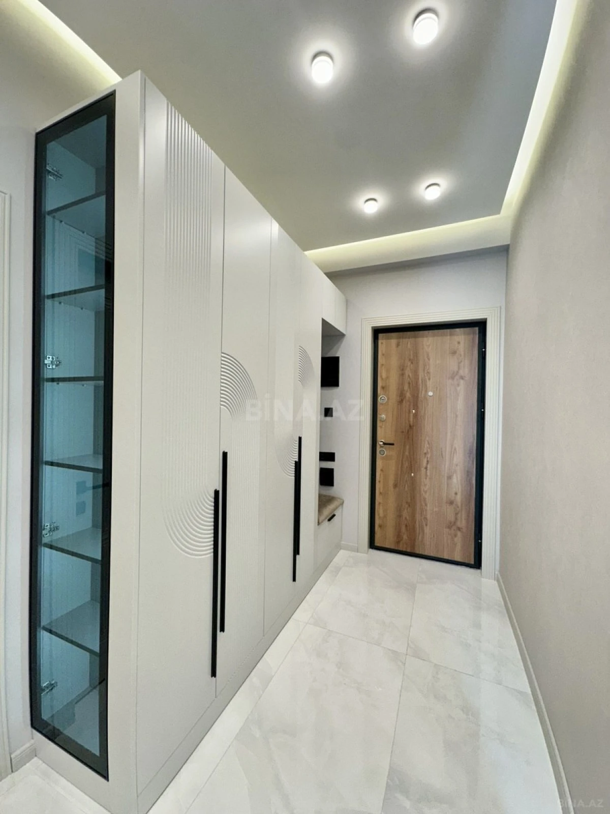 Satılır 2 otaqlı mənzil 55 m²