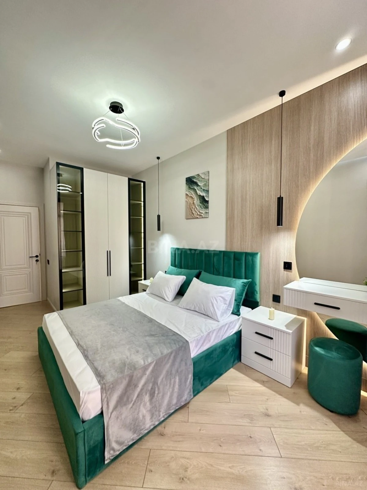 Satılır 2 otaqlı mənzil 55 m²