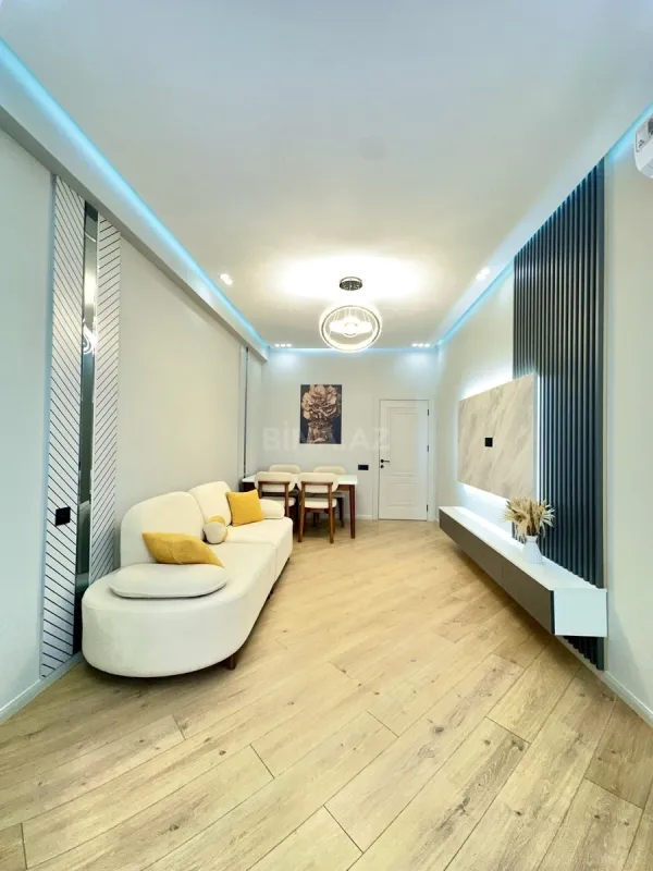 Satılır 2 otaqlı mənzil 55 m²