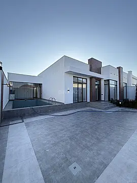 Satılır 4 otaqlı həyət evi 150 m²