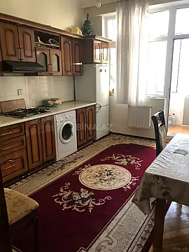 Kirayə verilir 2 otaqlı mənzil 74 m²