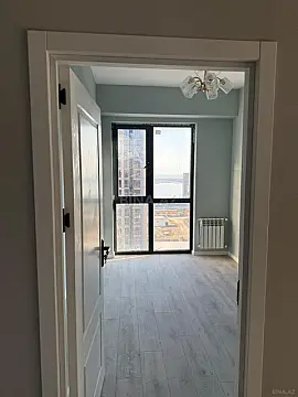 Satılır 4 otaqlı mənzil 102 m²