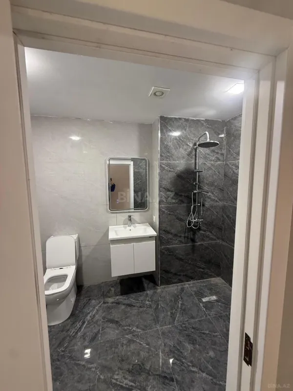 Satılır 4 otaqlı mənzil 102 m²