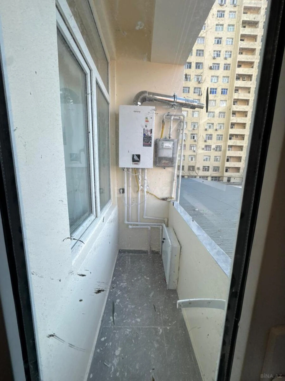 Satılır 2 otaqlı mənzil 66 m²