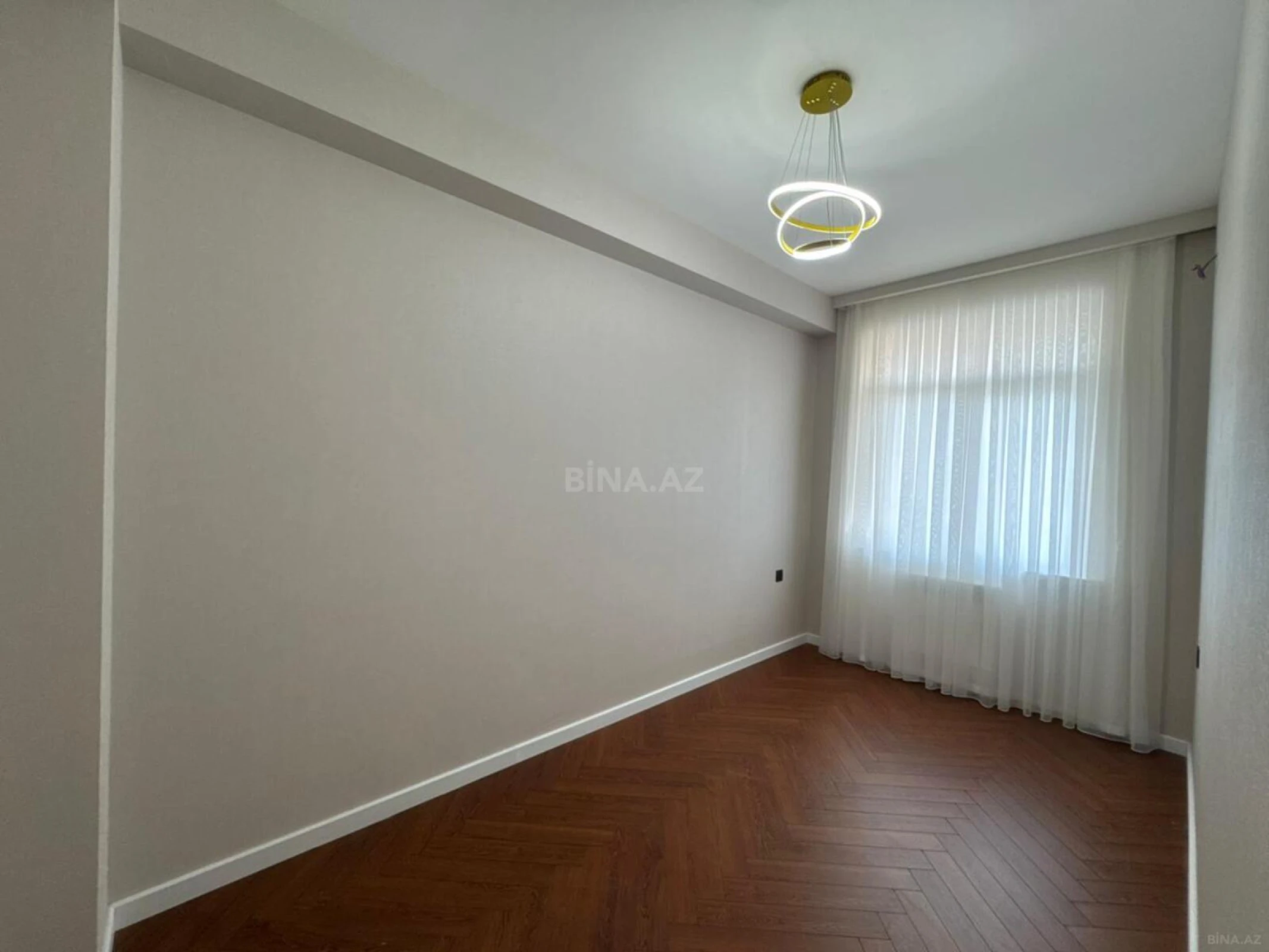 Satılır 2 otaqlı mənzil 66 m²