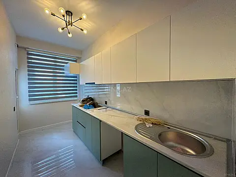 Satılır 2 otaqlı mənzil 66 m²