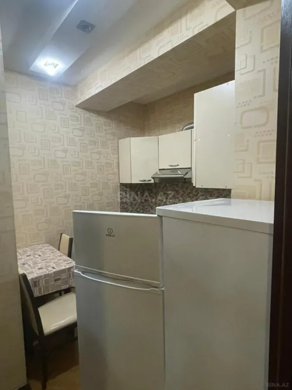 Kirayə verilir 2 otaqlı mənzil 65 m²