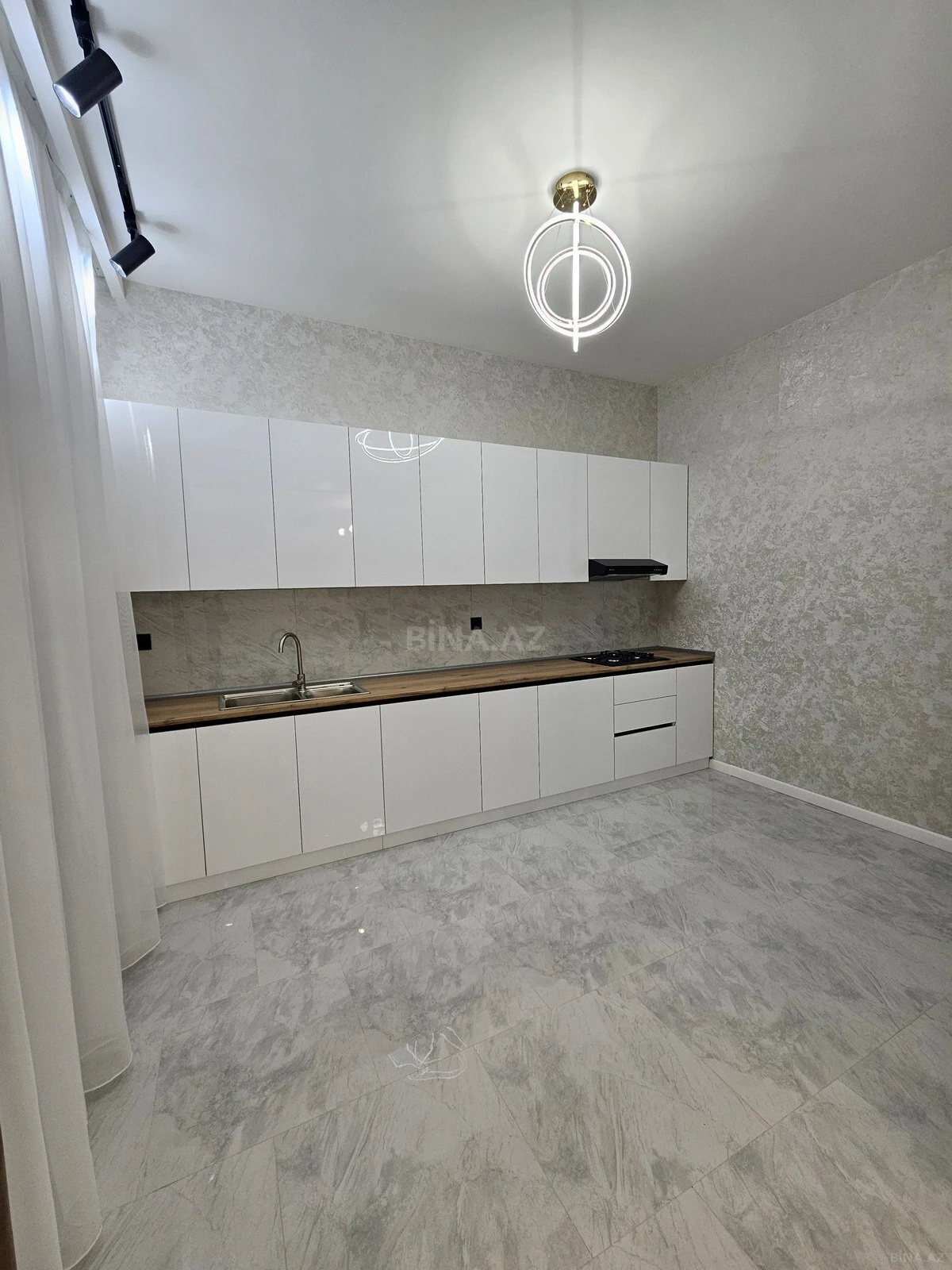 Satılır 4 otaqlı həyət evi 150 m²