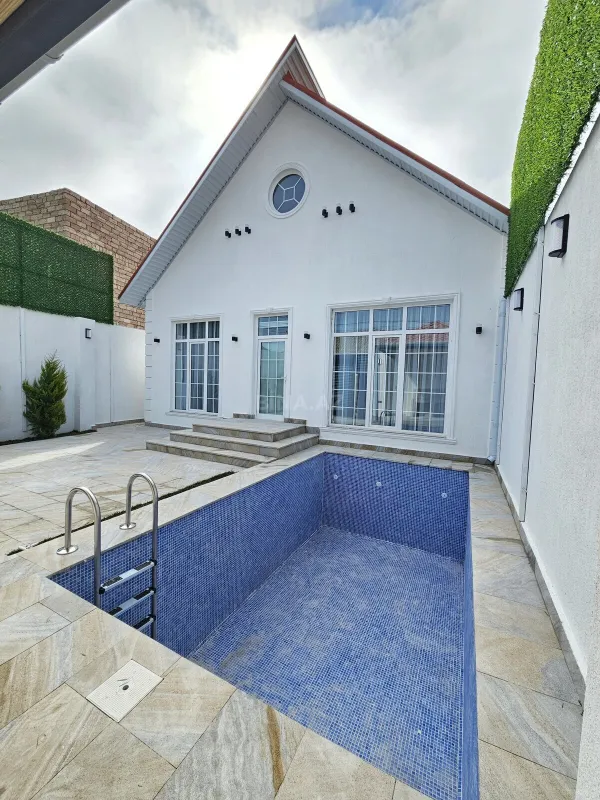 Satılır 4 otaqlı həyət evi 150 m²