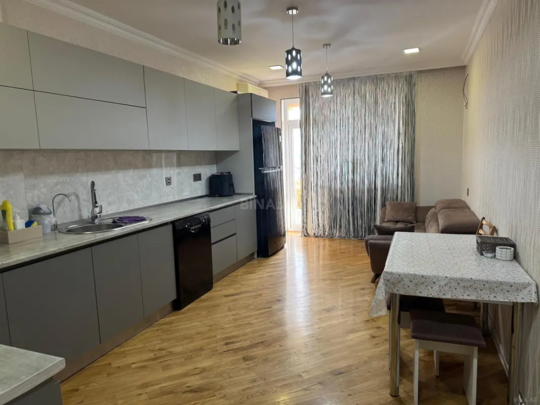 Satılır 3 otaqlı mənzil 115.2 m²