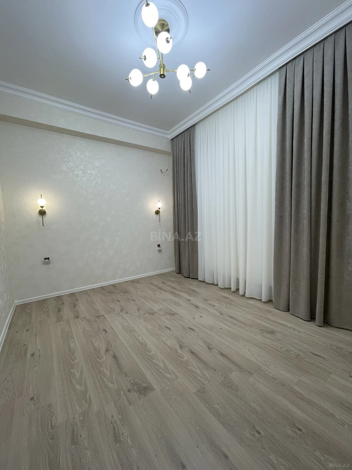 Satılır 3 otaqlı mənzil 72 m²