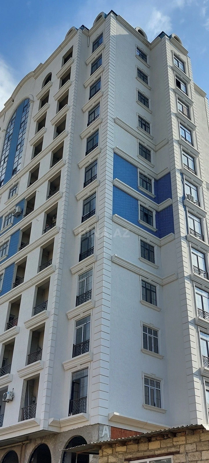 Satılır 2 otaqlı mənzil 82 m²