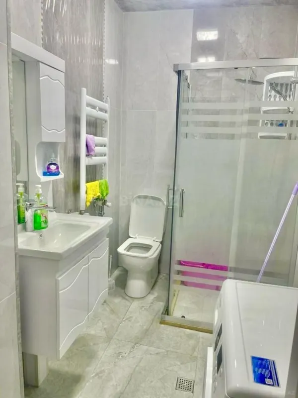 Kirayə verilir 2 otaqlı mənzil 55 m²