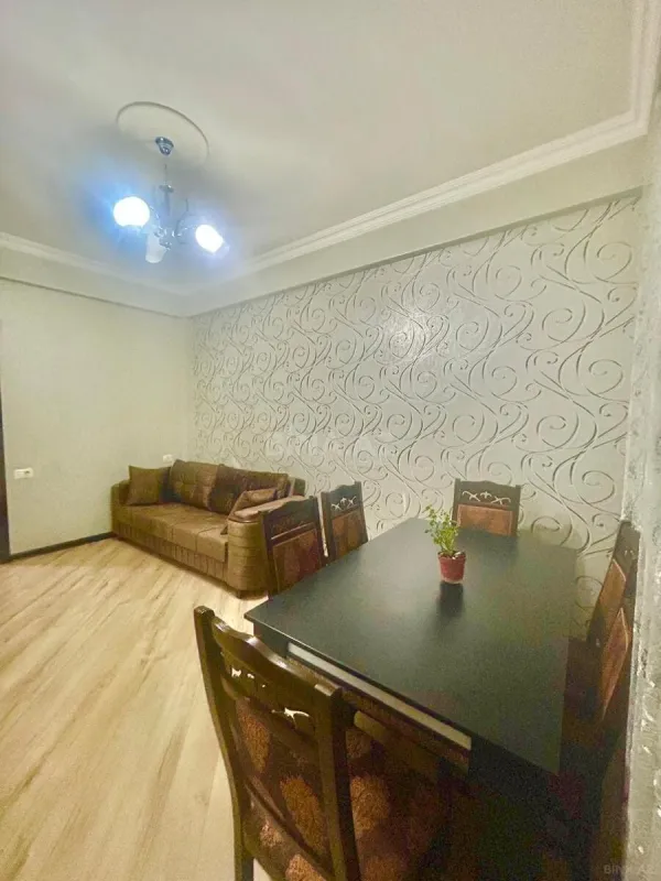 Kirayə verilir 2 otaqlı mənzil 55 m²