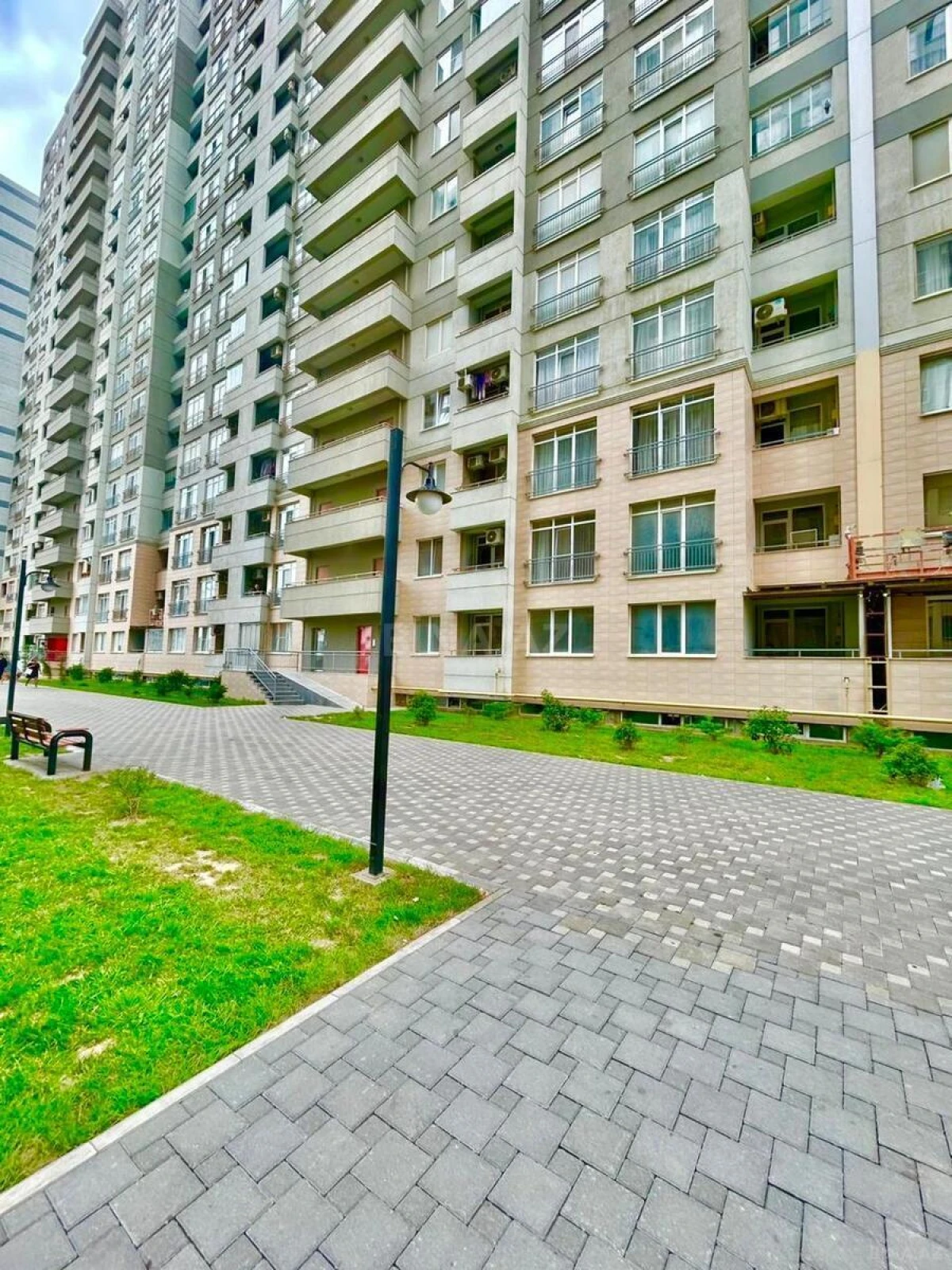 Kirayə verilir 2 otaqlı mənzil 55 m²