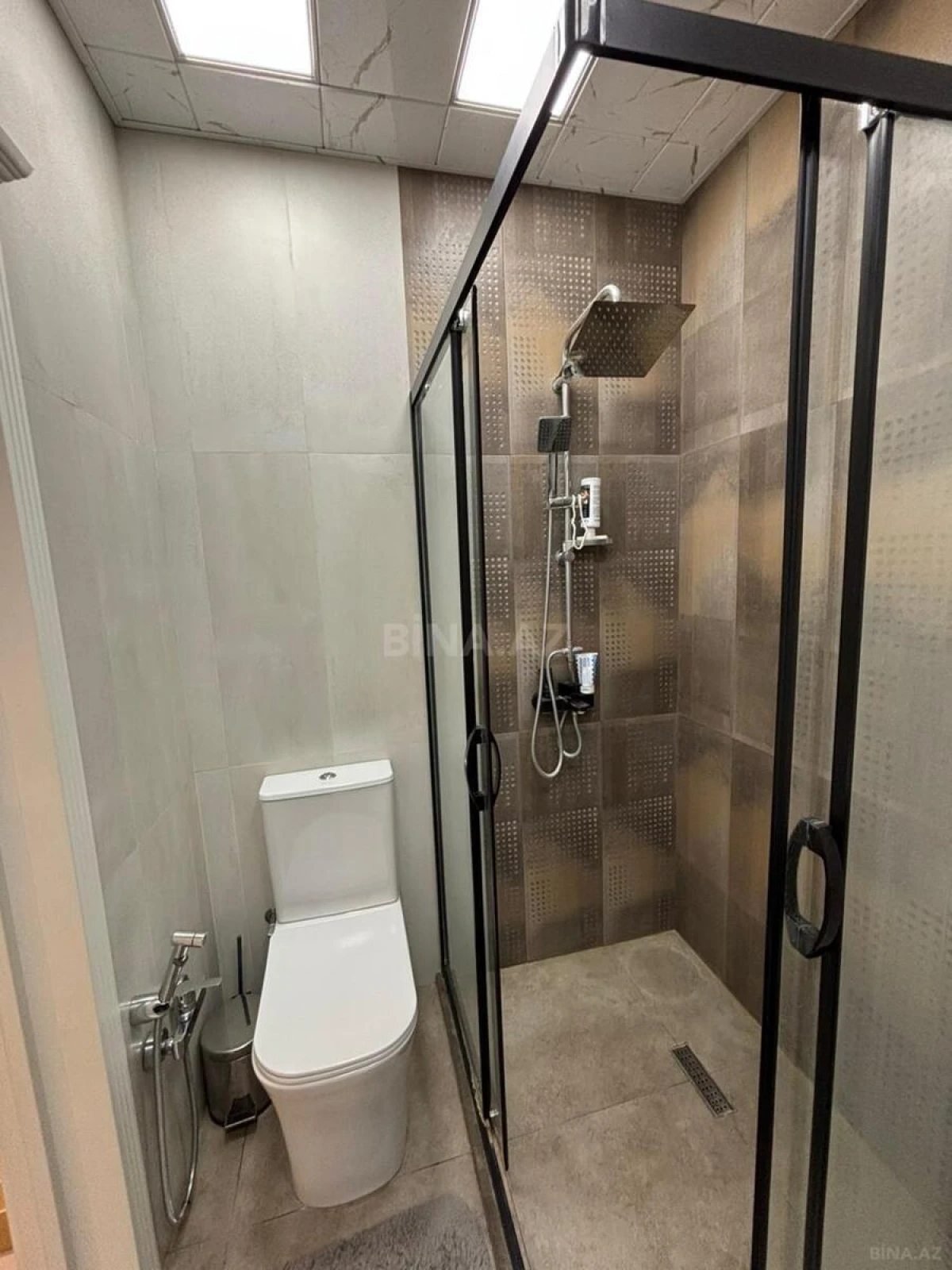 Kirayə verilir 2 otaqlı mənzil 90 m²