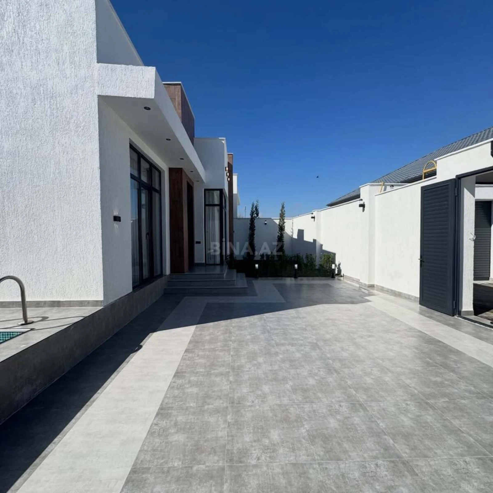 Satılır 4 otaqlı həyət evi 140 m²