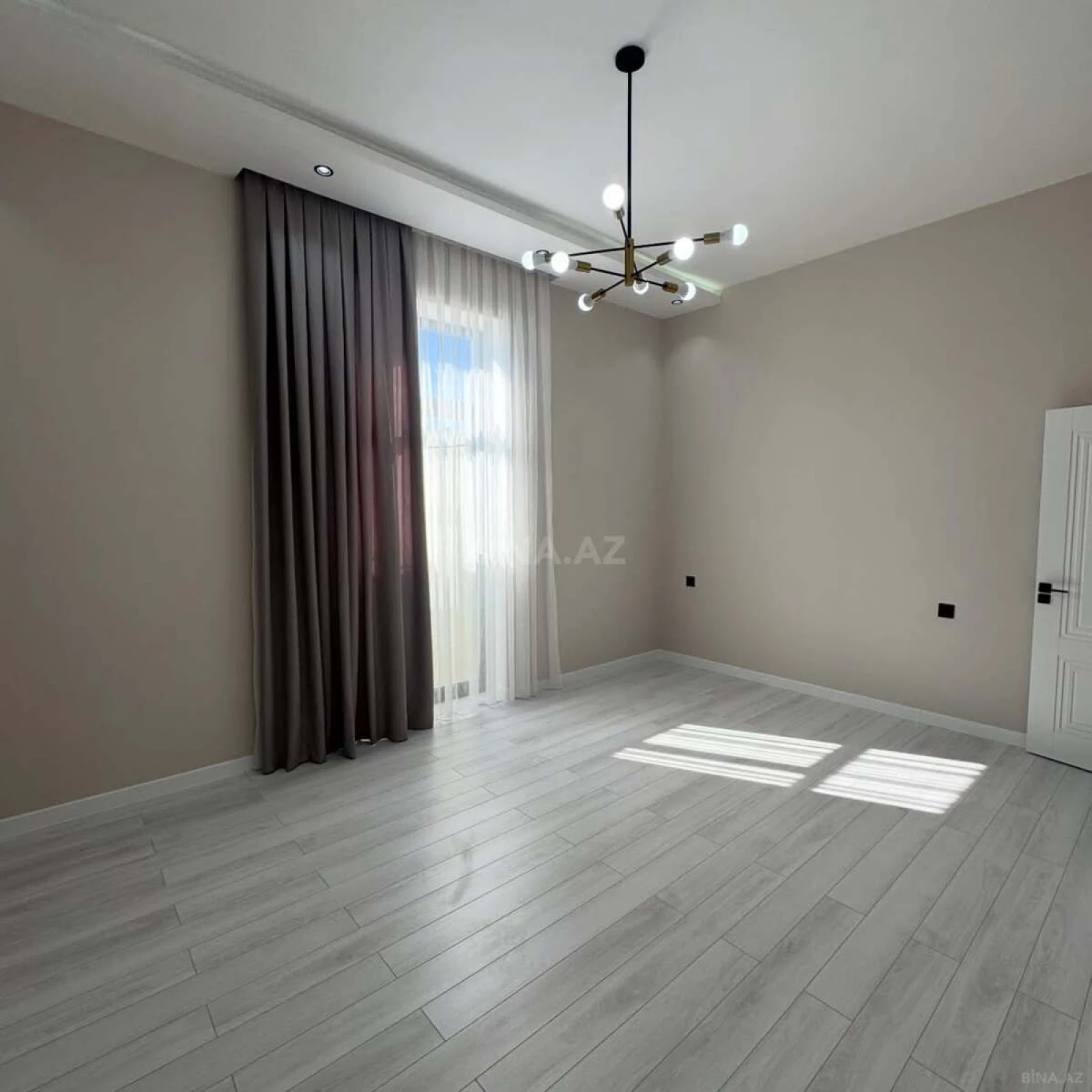 Satılır 4 otaqlı həyət evi 140 m²