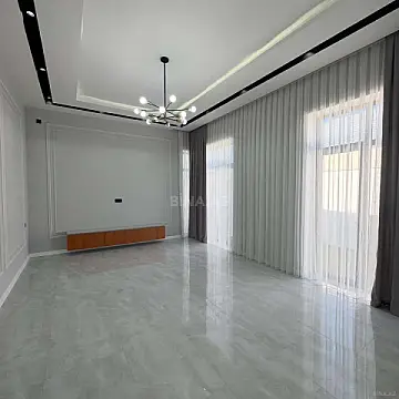 Satılır 4 otaqlı həyət evi 140 m²