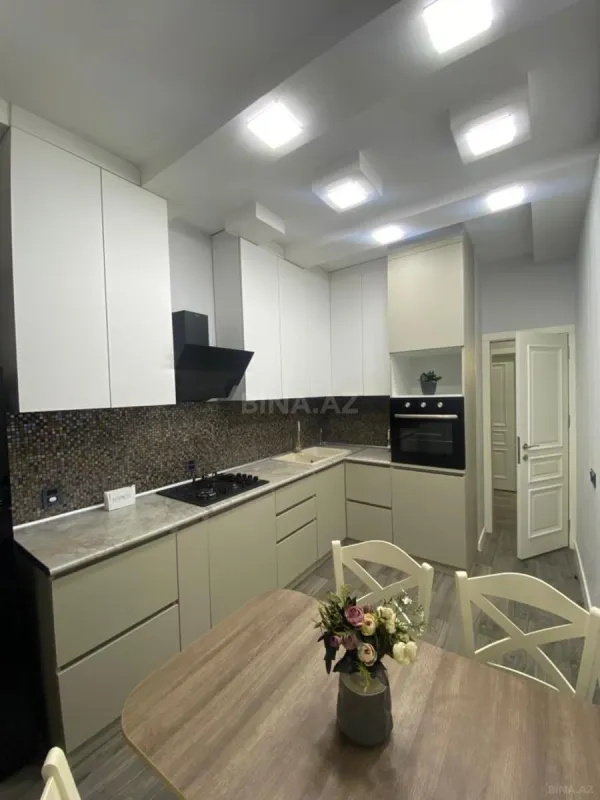 Satılır 3 otaqlı mənzil 114 m²