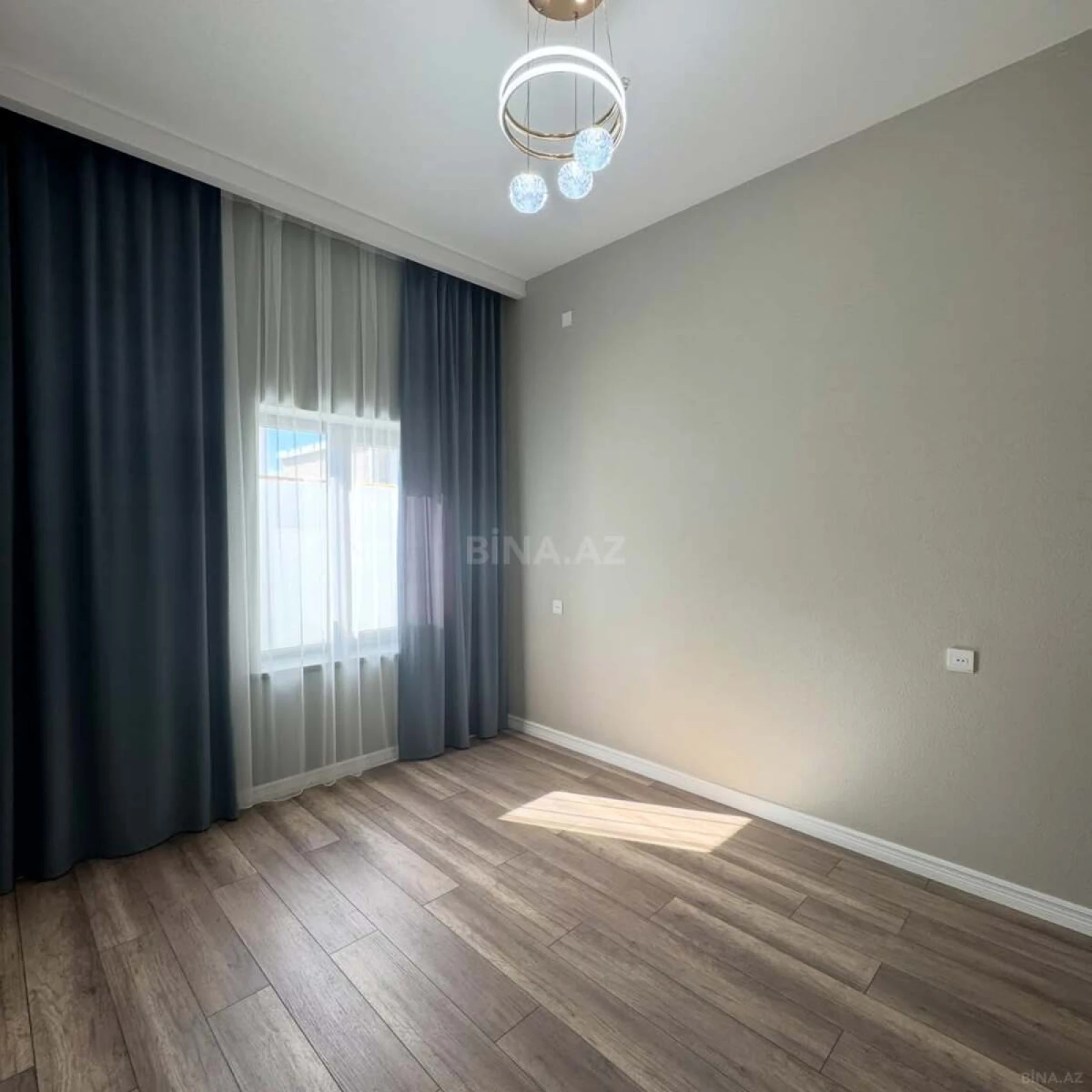 Satılır 4 otaqlı həyət evi 130 m²