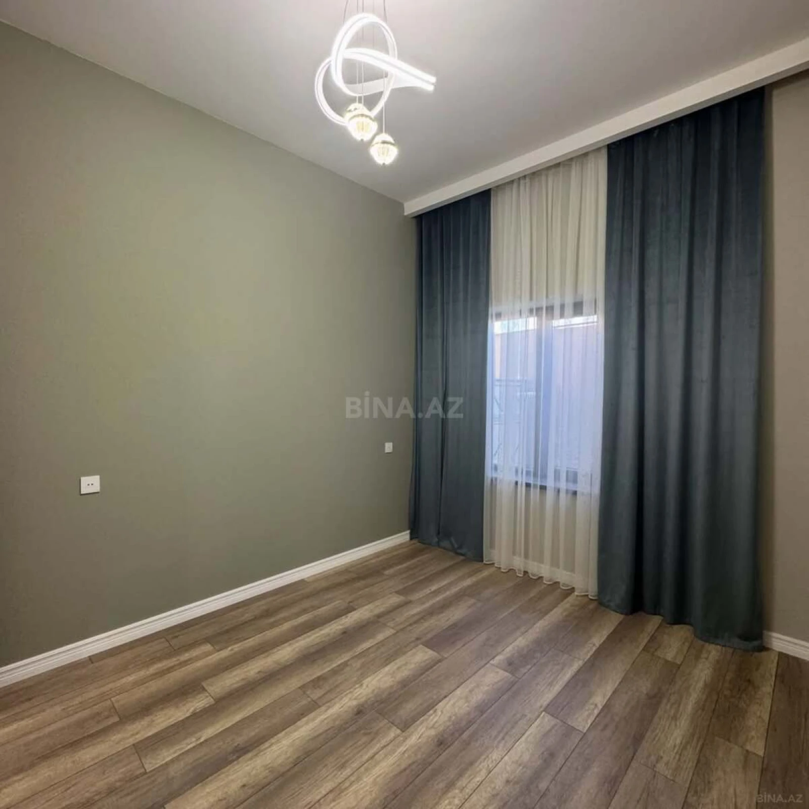 Satılır 4 otaqlı həyət evi 130 m²