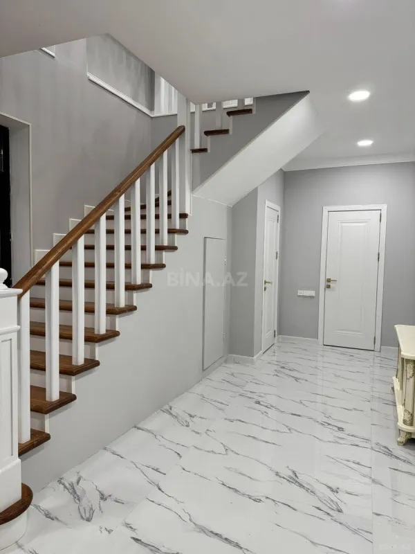 Kirayə verilir 5 otaqlı həyət evi 400 m²