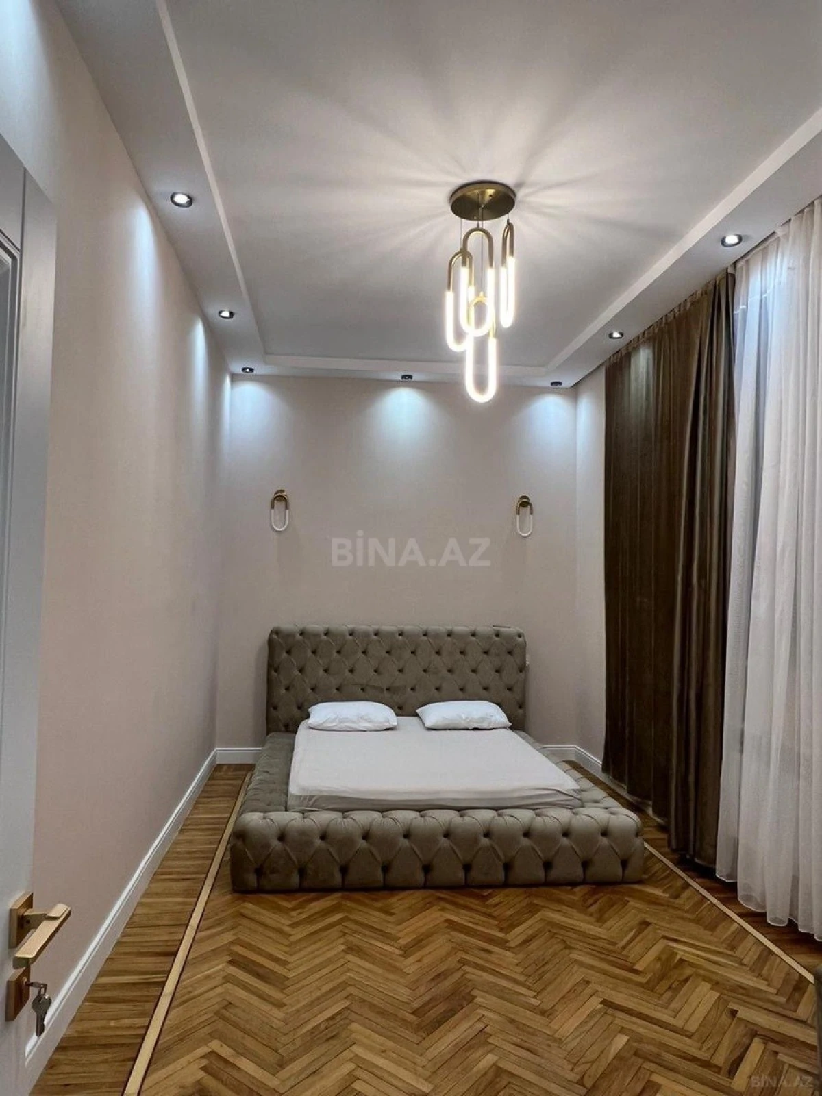 Kirayə verilir 5 otaqlı həyət evi 400 m²