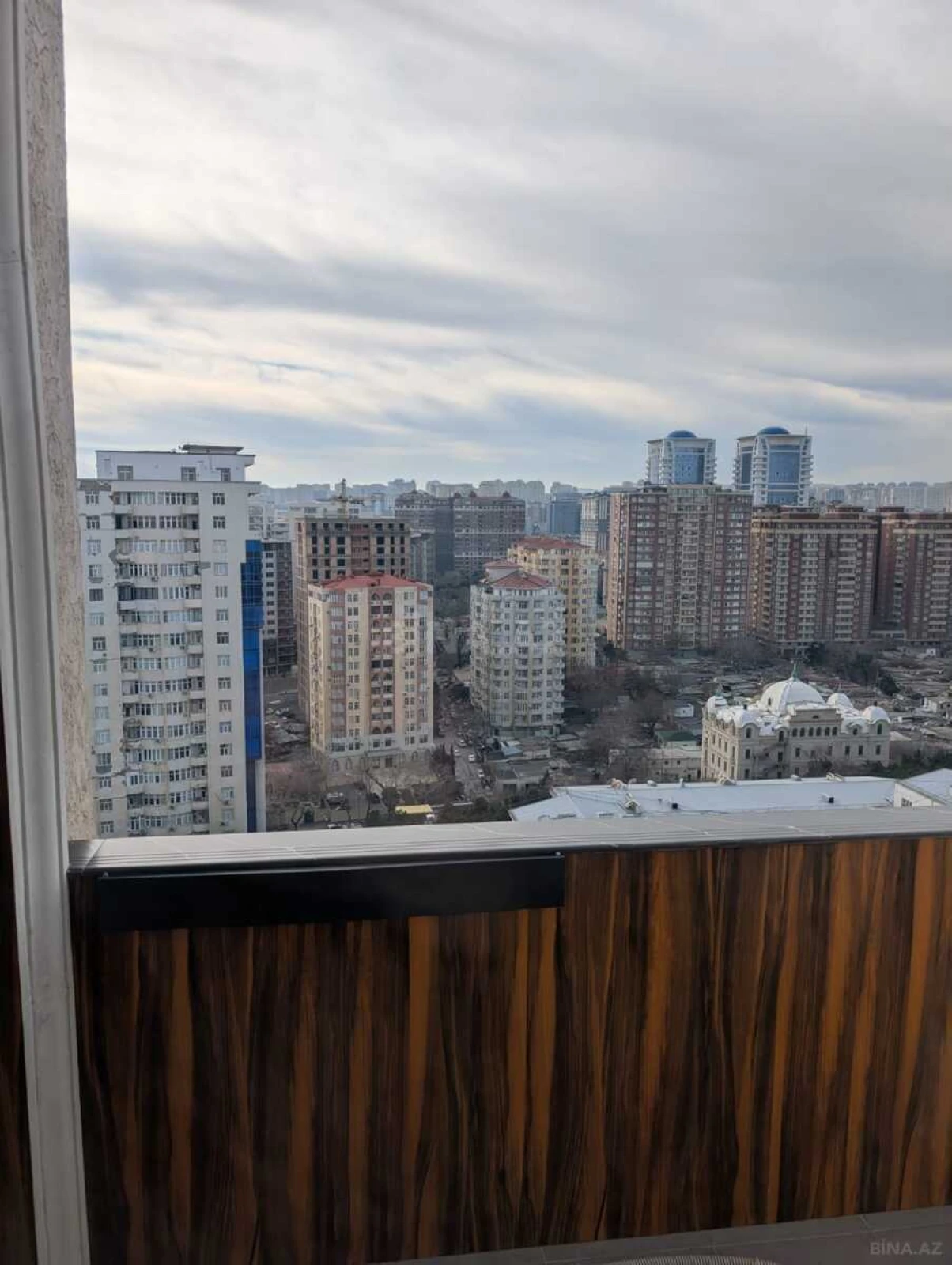 Satılır 3 otaqlı mənzil 90 m²