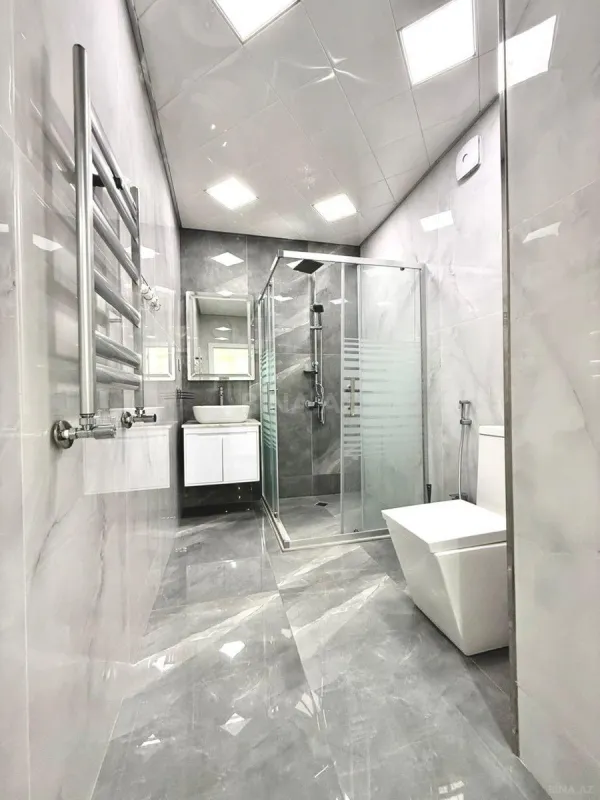 Kirayə verilir 2 otaqlı mənzil 60 m²