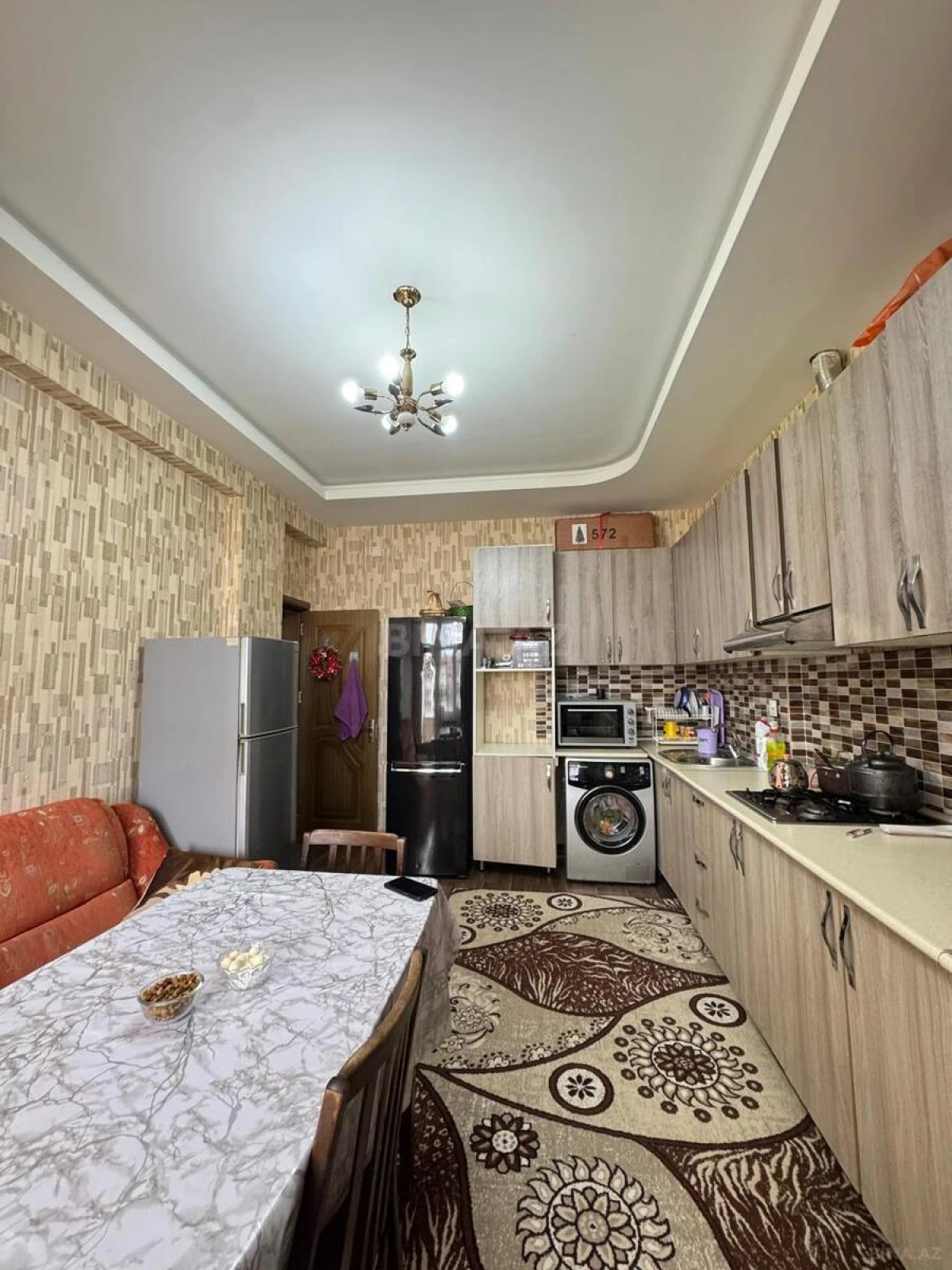 Satılır 2 otaqlı mənzil 83 m²