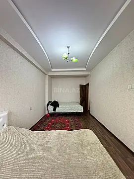 Satılır 2 otaqlı mənzil 83 m²