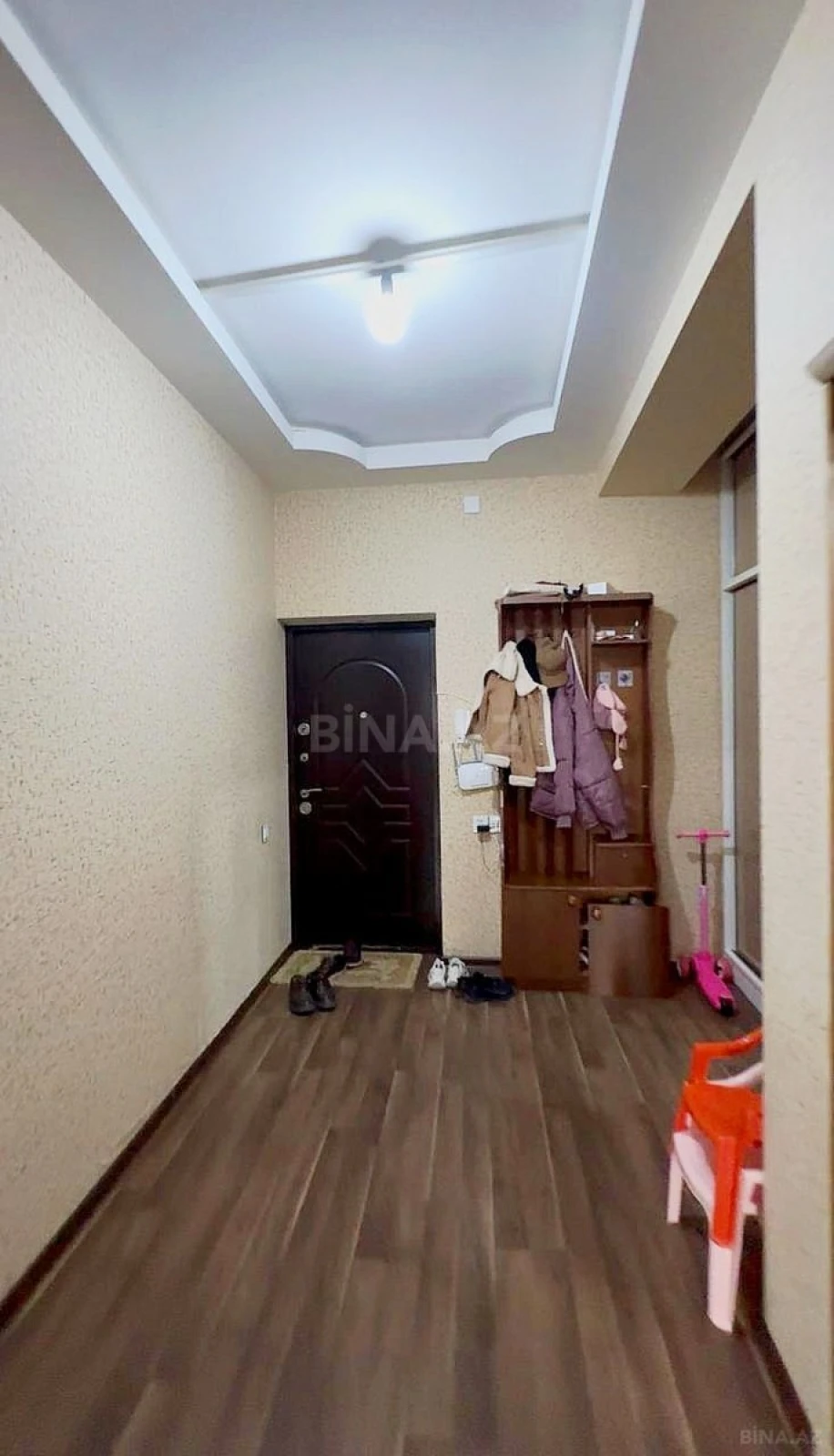 Satılır 2 otaqlı mənzil 83 m²