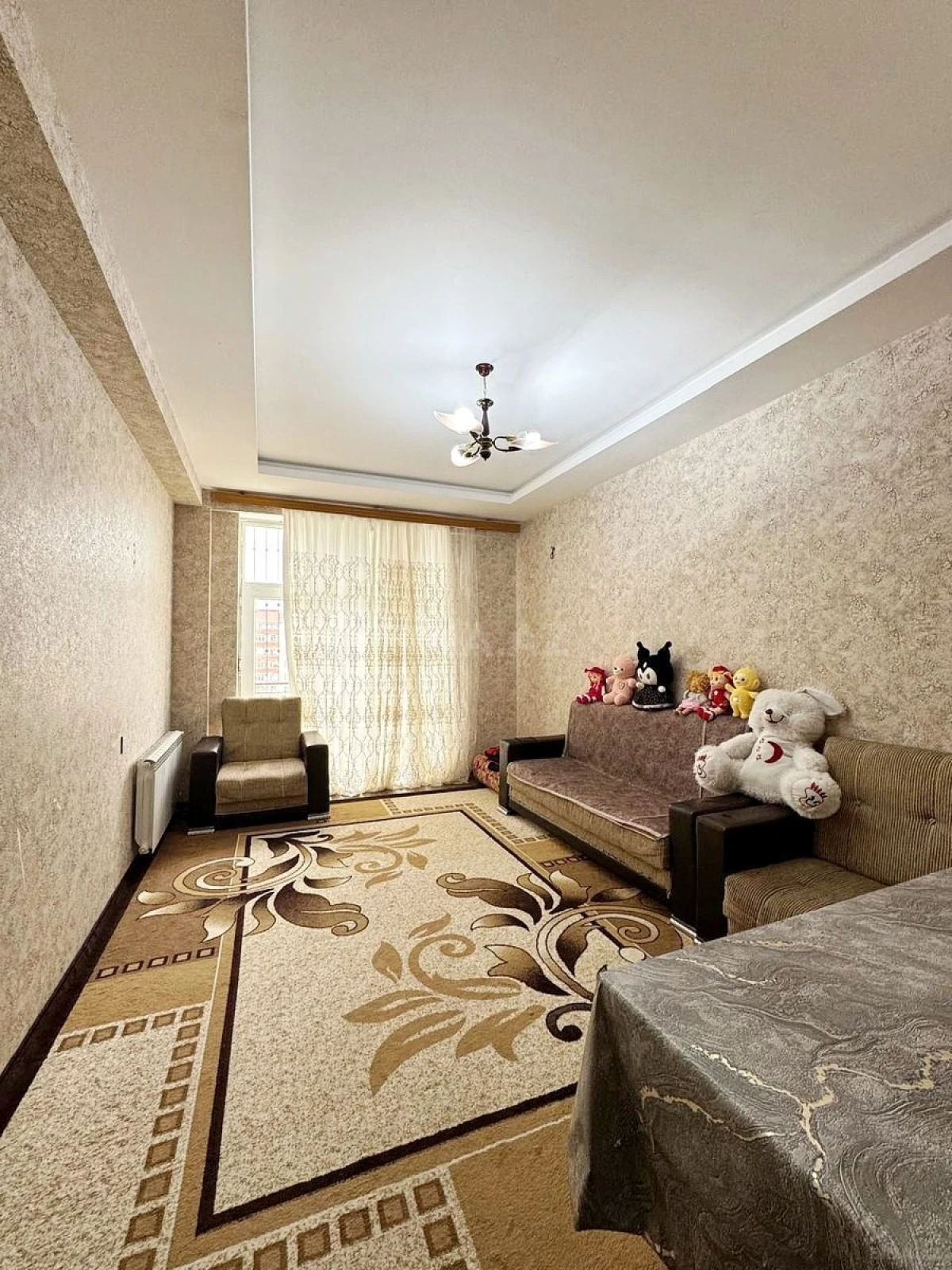 Satılır 2 otaqlı mənzil 83 m²