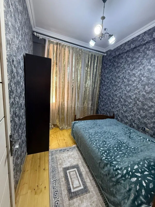 Kirayə verilir 2 otaqlı mənzil 50 m²
