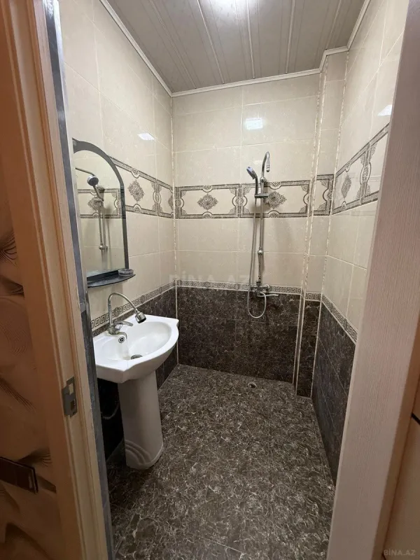 Kirayə verilir 2 otaqlı mənzil 50 m²