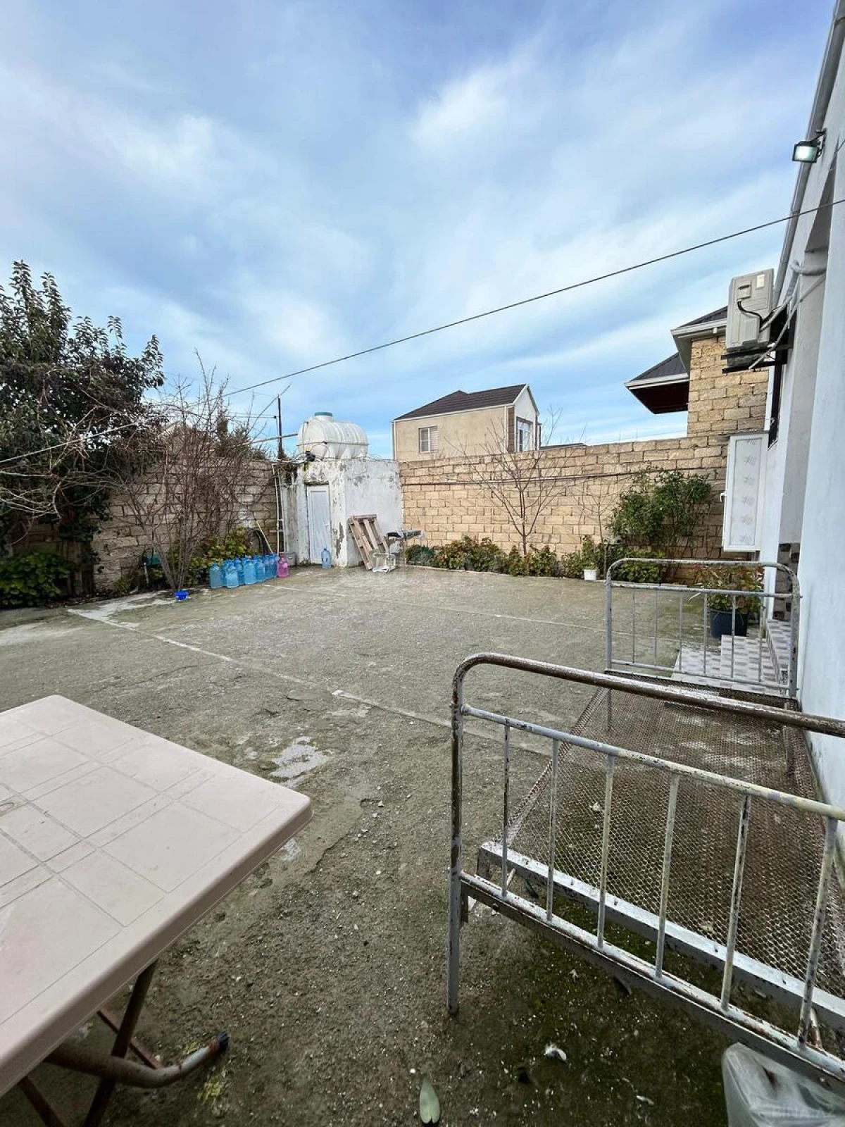 Satılır 3 otaqlı həyət evi 100 m²