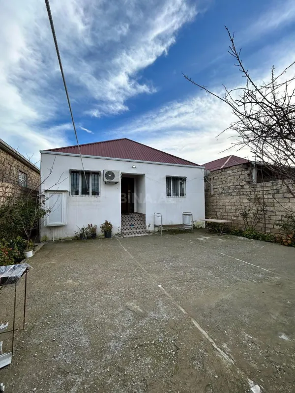 Satılır 3 otaqlı həyət evi 100 m²