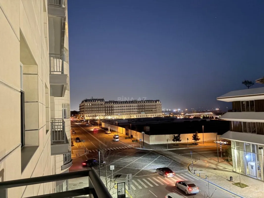 Kirayə verilir 3 otaqlı mənzil 130 m²