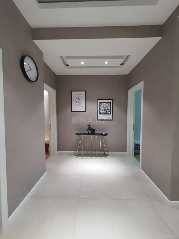 Kirayə verilir 3 otaqlı mənzil 130 m²