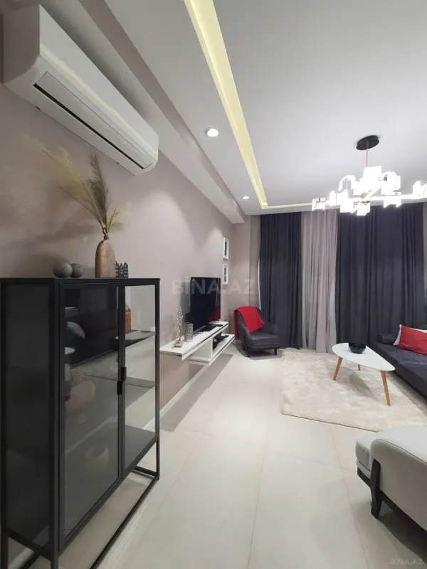 Kirayə verilir 3 otaqlı mənzil 130 m²