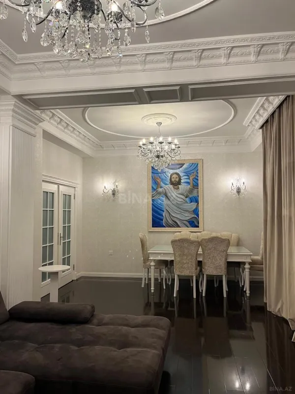 Kirayə verilir 3 otaqlı mənzil 120 m²