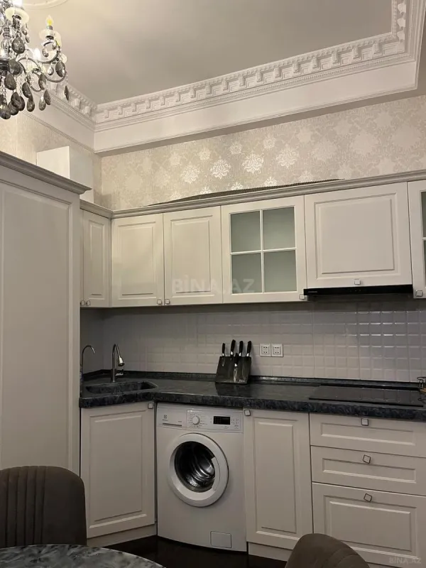 Kirayə verilir 3 otaqlı mənzil 120 m²