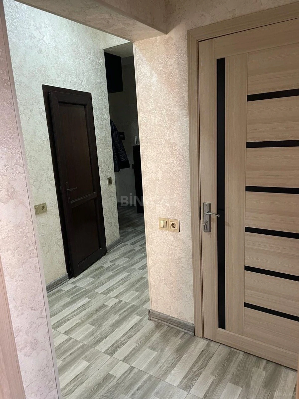 Satılır 2 otaqlı mənzil 80 m²
